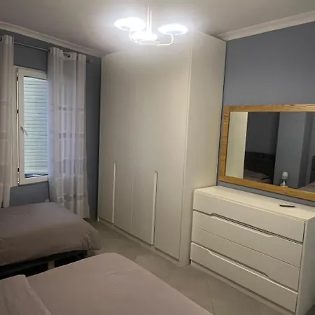 Apartment Beachfront Mali Robit Golem (Tirana)